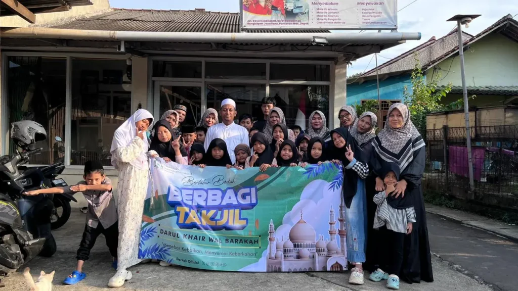 Santri TPQ Darkah Berbagi Takjil dan Berbuka Bersama